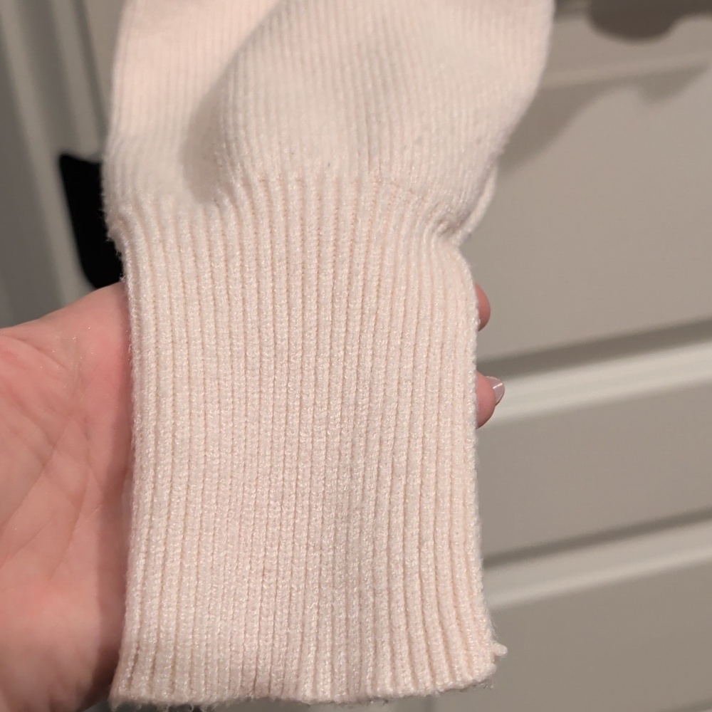 Merokeety Women's Creamish Pink Cropped Sweater - Picture 5 of 8